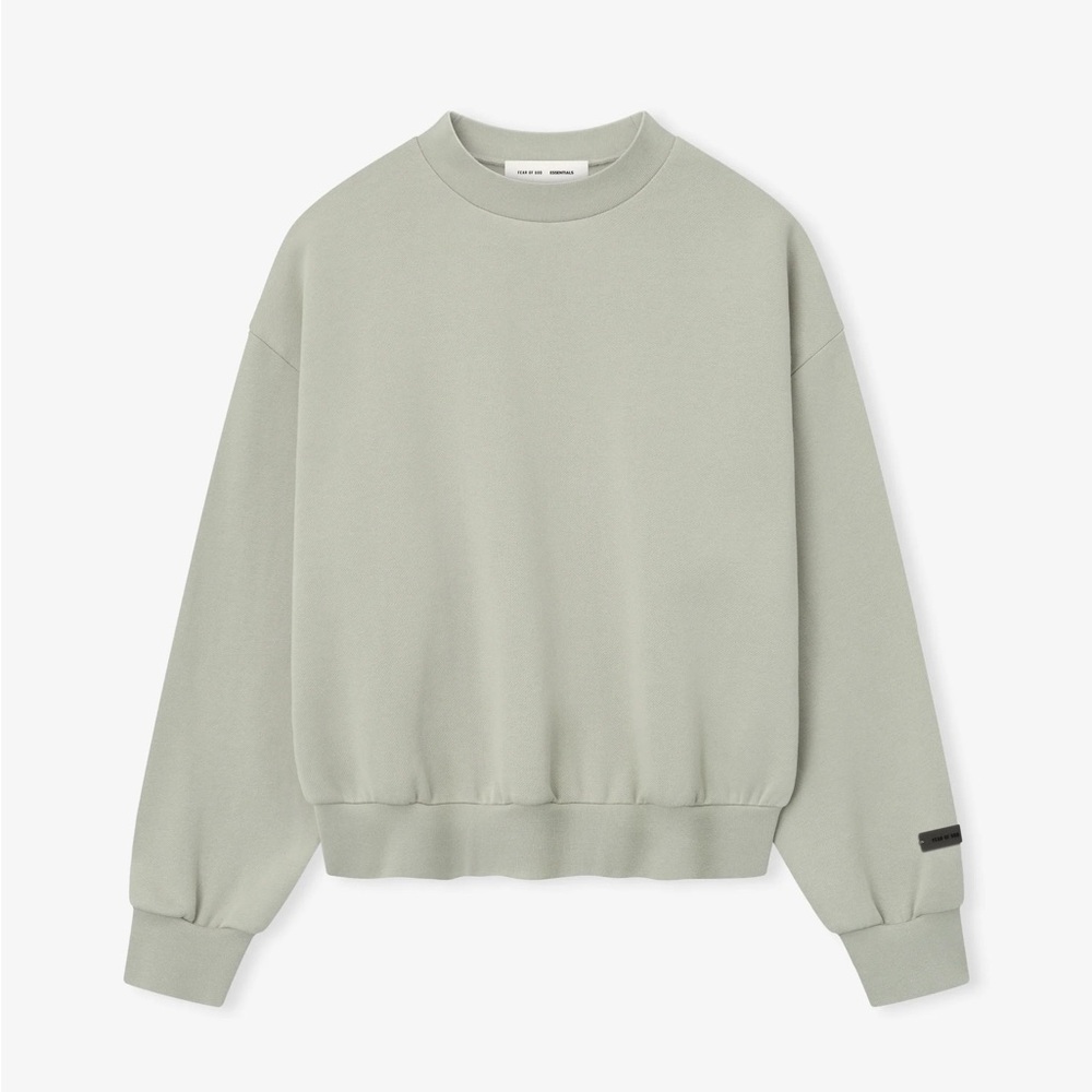 NWT Essentials Classic Fleece Crewneck